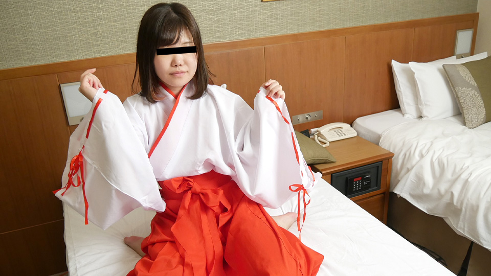 Vaginal cum shot to a shrine maiden as a punishment (10Musume-011022_01) sample image 2