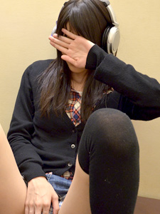 In The Private Room of Cybercafe (10Musume-012621_01) sample image 3