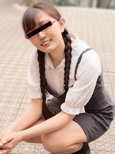 A girl with red glasses who is also interested in developing her buttocks (10Musume-021426_01) sample image 3