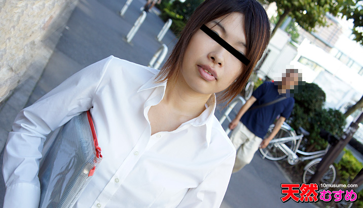 Amateur Work: Scoop! Beautiful Reporter Takes on Big Tits Challenge! (10Musume-031011_01)