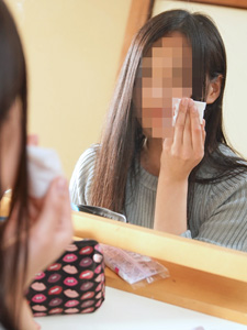 Barefaced amateur: More embarrassing than seeing a pussy (10Musume-032020_01) sample image 3