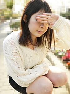 SEX in a vulgar micro bikini (10Musume-032222_01) sample image 3