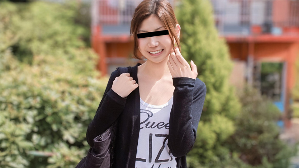 Tried to find a girl to hook up with, wandering around the city (10Musume-032626_01) sample image 2