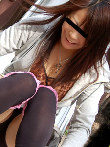 Spring Awakening! Heart and Body Fully Unleashed! (10Musume-040308_01) sample image 2