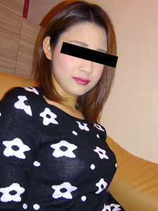 Amateur Interview: A 20-Year-Old Girl Enjoys Watching Adult Videos Again (10Musume-041914_01) sample image 2