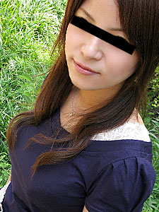 Exciting Encounters with Yuri, 22 (10Musume-042509_01) sample image 2