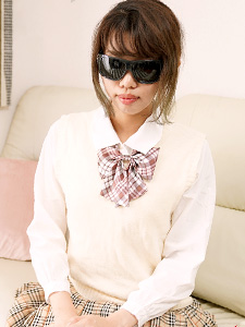 Big sunglasses: Girl who Doesn't Want to Be on Camera, Wants to Be Creampied (10Musume-042521_01) sample image 3