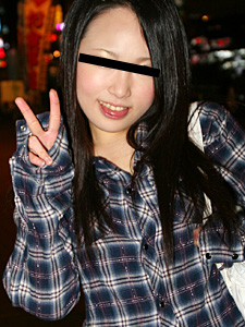 Inserting Vegetables at a Friend's House! (10Musume-051810_01) sample image 2