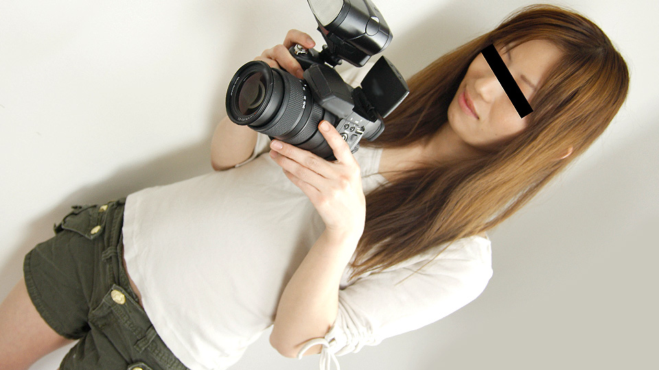 A prank on a new female assistant director working in the porn industry! (10Musume-052725_01) sample image 2
