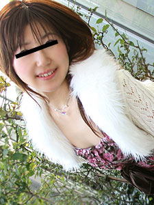 Live Performance with Former Announcer Mom! (10Musume-062008_02) sample image 2