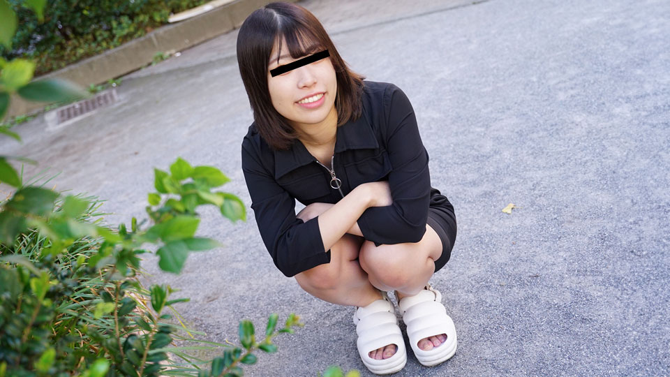 Put an adult toy in her pussy (10Musume-062224_01) sample image 2