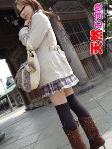 Hiromi's Riverbank Blowjob (10Musume-062607_01) sample image 2