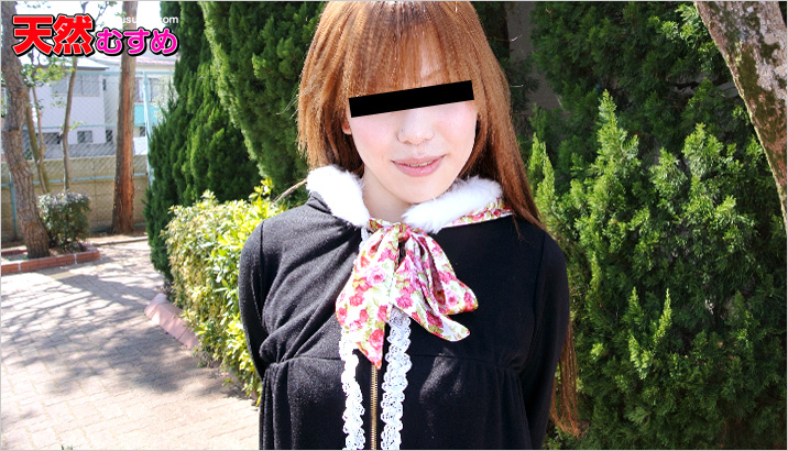 Mysterious Girl in Sheer Lotion Swimsuit (10Musume-070412_01)