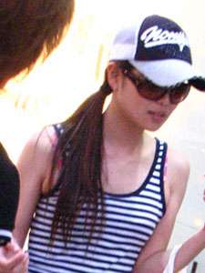 Genuine Pickup in Okinawa Part 1 (10Musume-081007_01) sample image 2