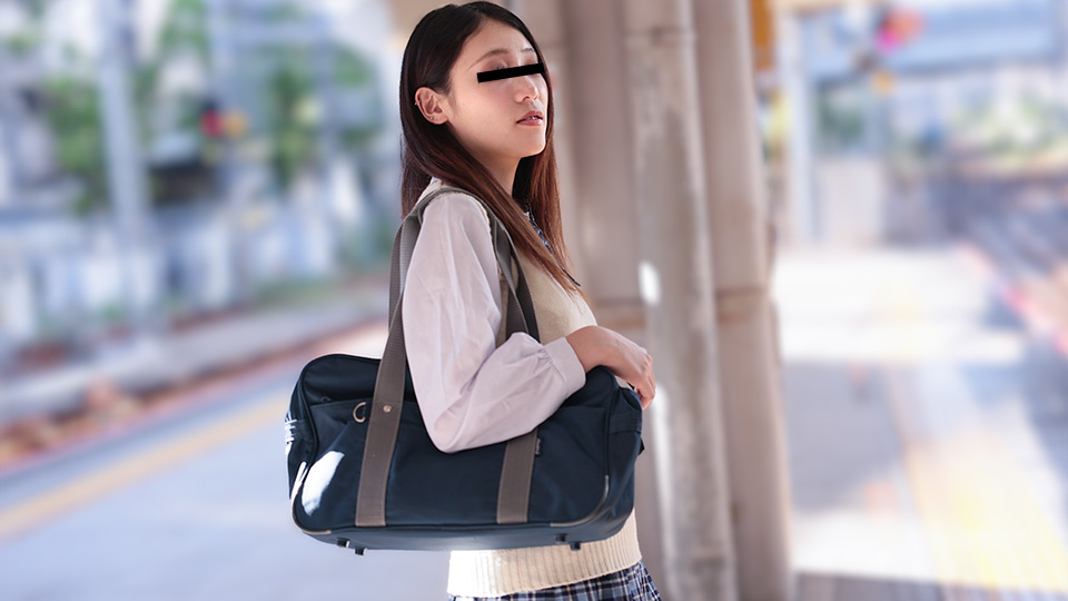 On the train : Yuka Nagase (10Musume-081224_01) sample image 2