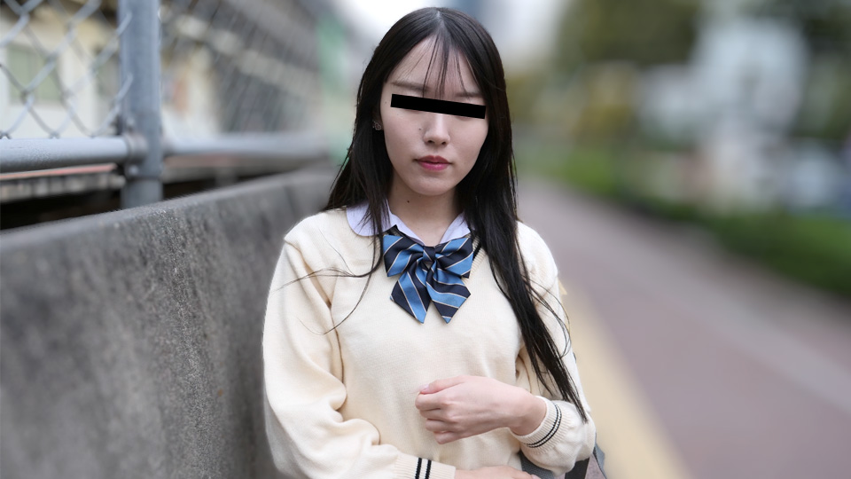 On the train : Moeka Yamashita (10Musume-081425_01) sample image 2