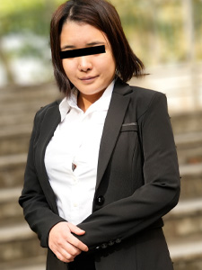Creampie interview with a busty girl in a plump recruitment suit! (10Musume-090225_01) sample image 3
