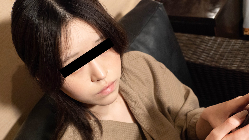 Blowjob challenge while watching a video (10Musume-102125_01) sample image 2