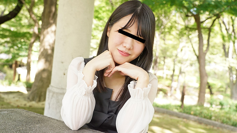 A creampie debut in the actress in the making who is nervous at the first shooting (10Musume-102222_01) sample image 2