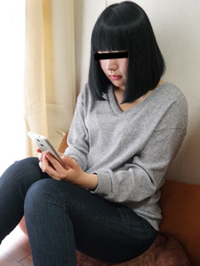 Pick Up A Lonely Introvert (10Musume-122218_01) sample image 3