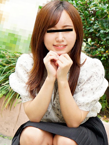 AV shooting didn't tell her boyfriend who is unsatisfied! A cute petite girl with a shaved pussy and peach butt! (10Musume-122323_01) sample image 3