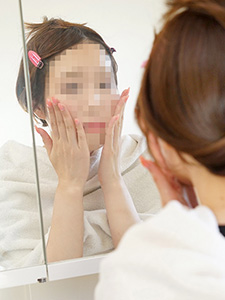 Real face amateur: A masochist girl who is embarrassed to show both her breasts and face without makeup (10Musume-123023_01) sample image 3
